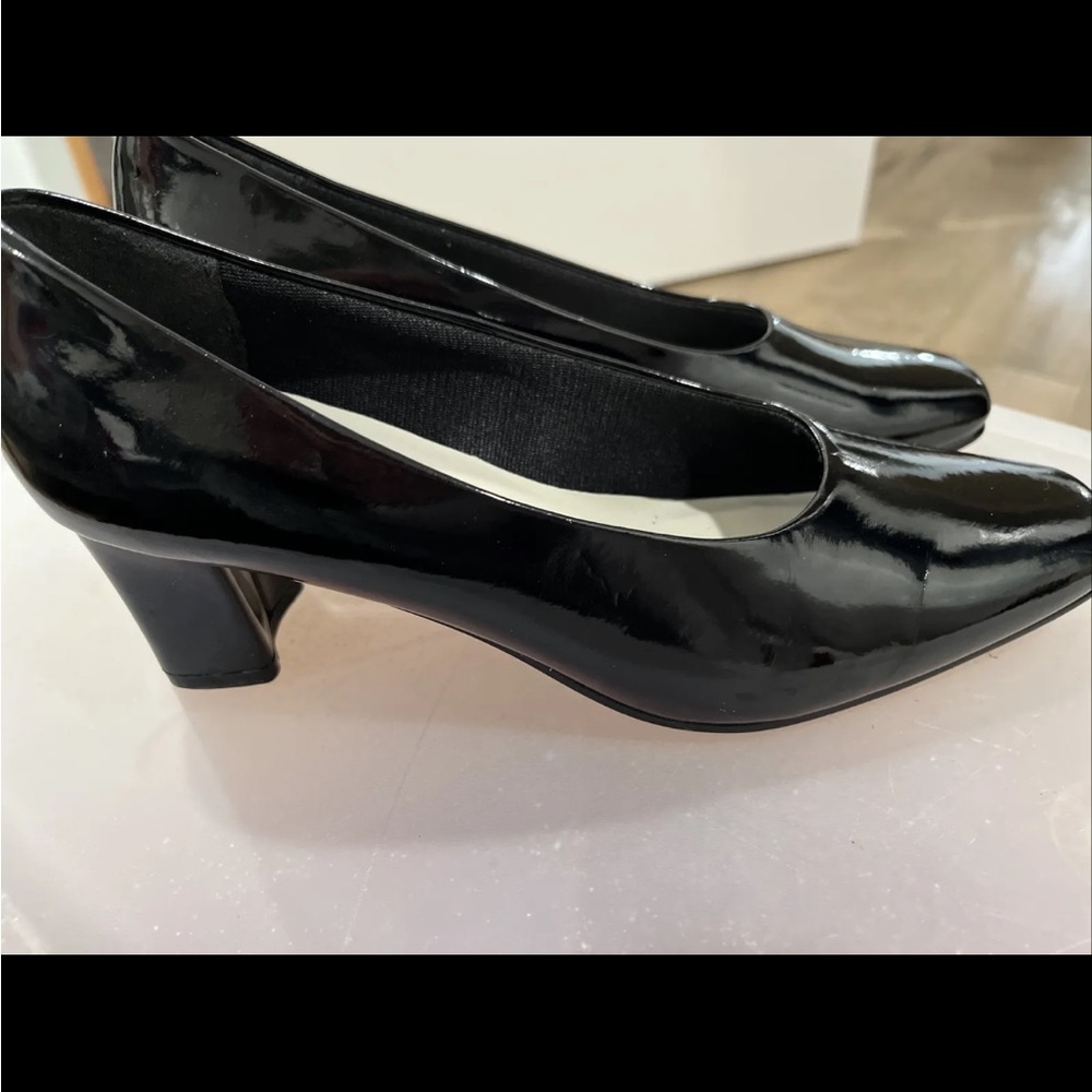 Donna Lawrence black patten pumps